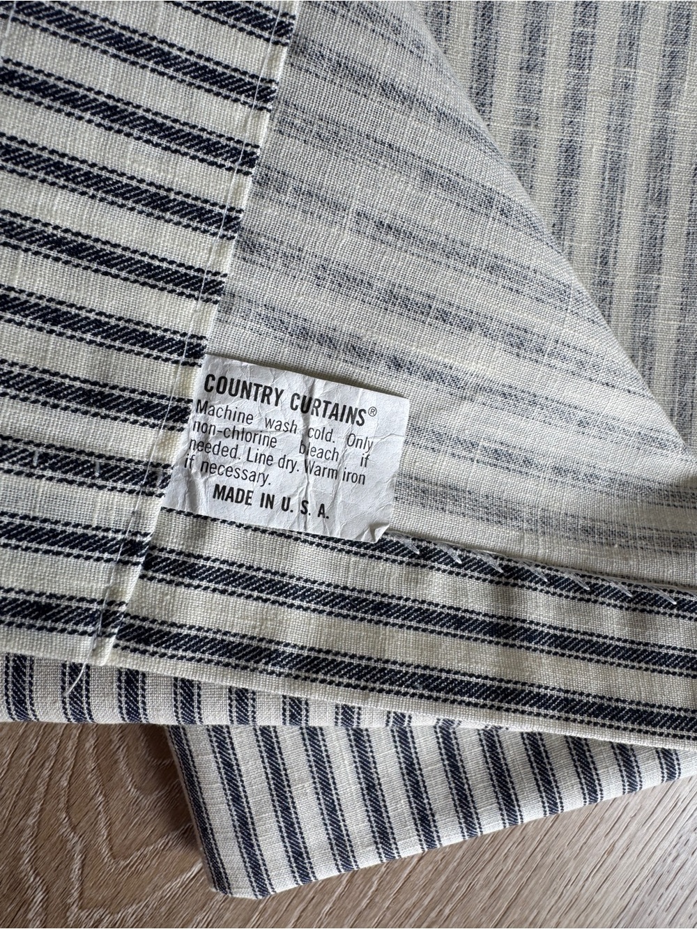 Country Curtains 8 curtain panels Vermont Country Store navy blue ticking fabric - Picture 3 of 8